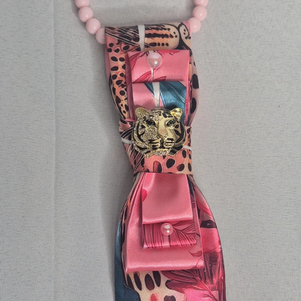 Handcrafted Luxury Fashion Necktie Necklace 📿 (IN THE WILD)